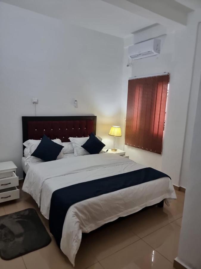Baobab Lodge Douala Exteriör bild